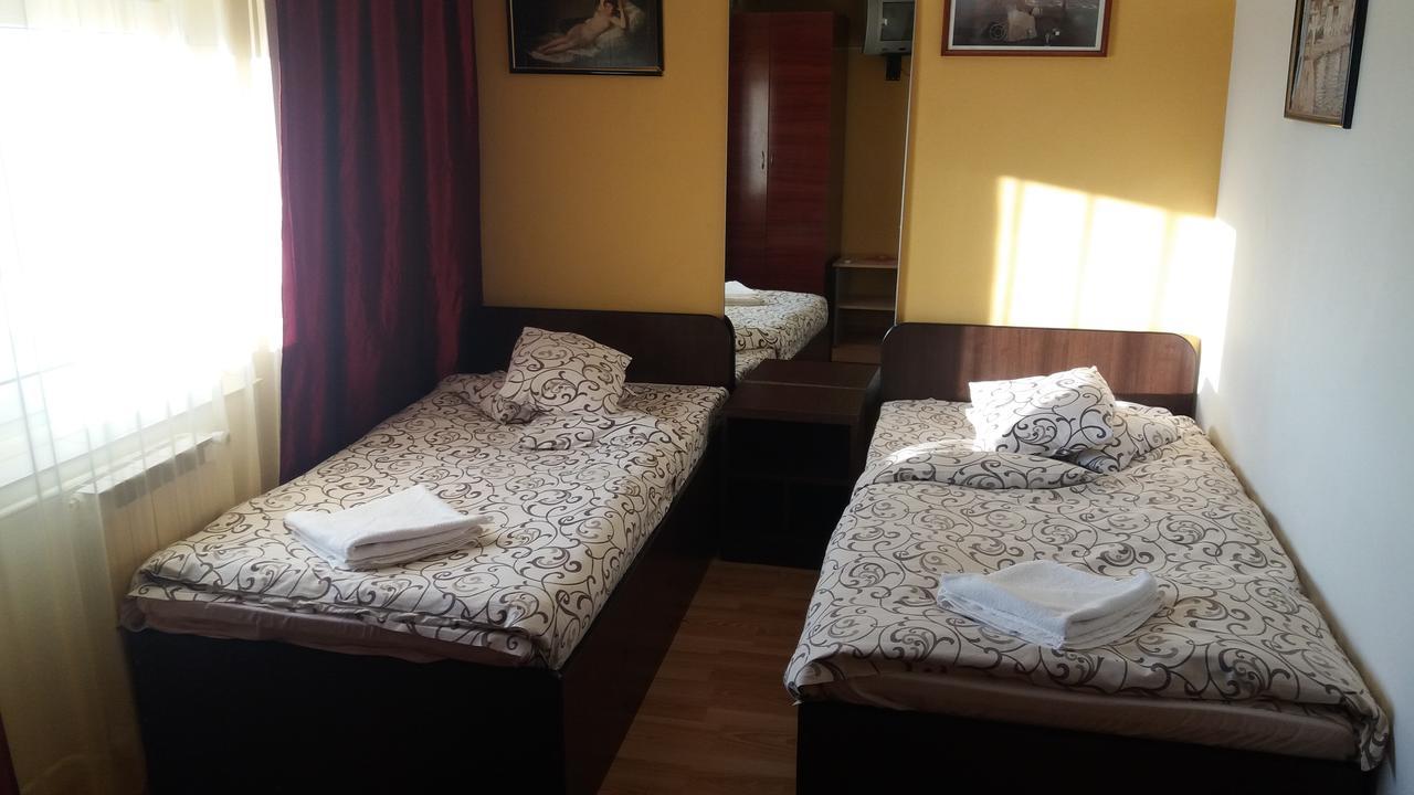 Pension Motanul Galanton Снагов Номер фото