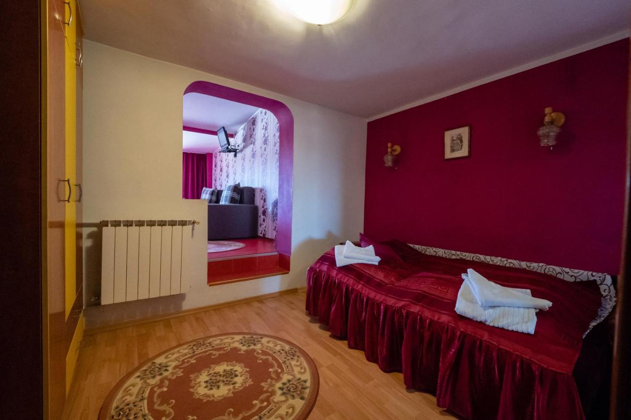 Pension Motanul Galanton Снагов Экстерьер фото